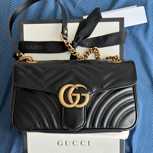 🚫SOLD🚫 Gucci GG Marmont small matelassé shoulder bag - Picture 2 of 12